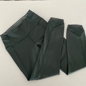 Lululemon Find Focus High-Rise Tights 25”